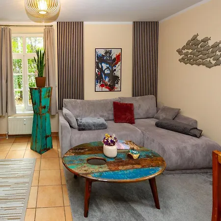 Hafenmeisterhaus - Tinka *